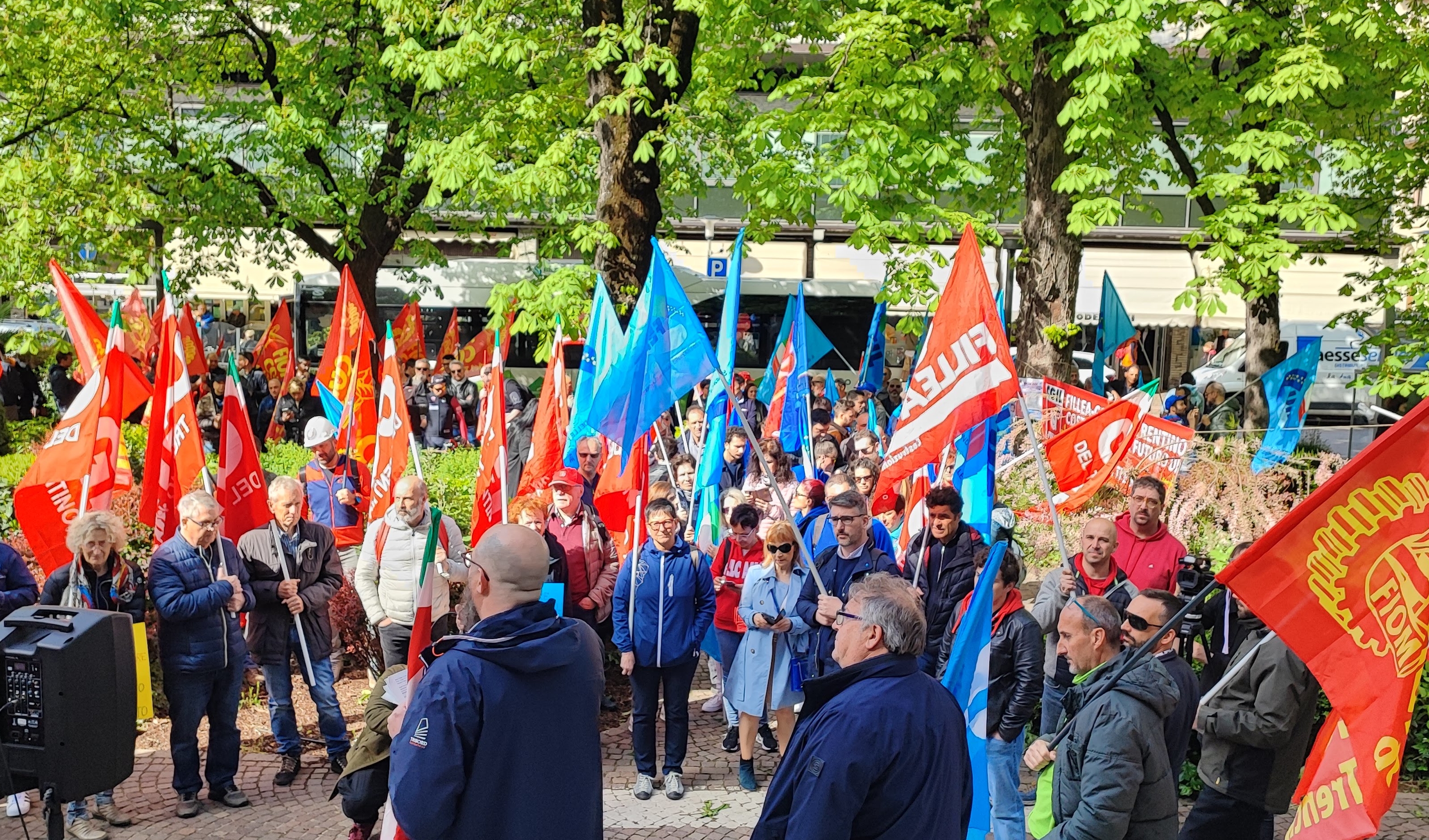 Garantire sicurezza alle lavoratrici e ai lavoratori deve essere una priorità